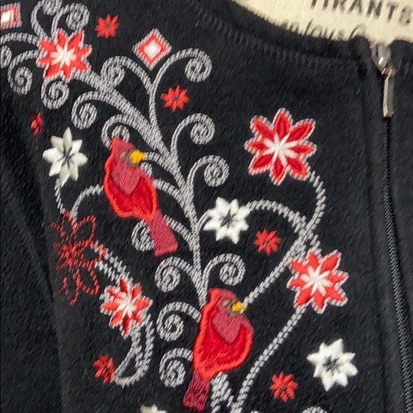 Croft & Barrow black embordered fleece zip up top - Picture 2 of 7